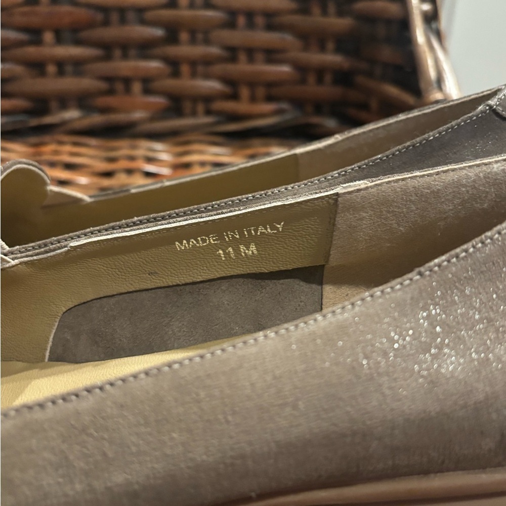 Sesto Meucci Tan Flats Timeless Loafers make in Italy . Size 11 - Picture 12 of 16